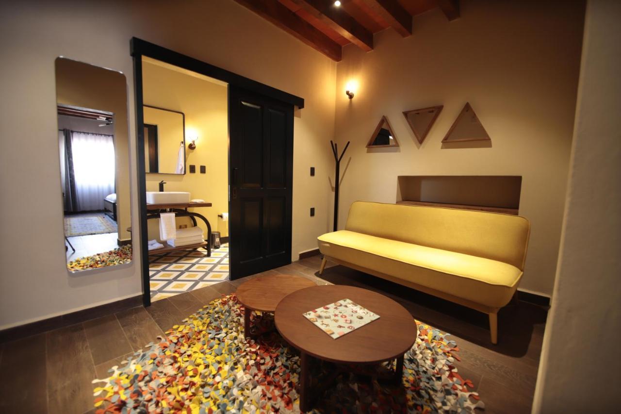 Antigua Trece Hotel Fusion กัวนาฮัวโต ภายนอก รูปภาพ